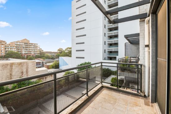 30/8-10 Northumberland Road, Auburn, NSW 2144