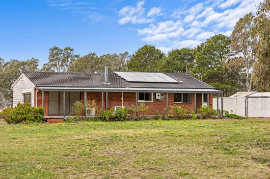 30 Foulkes Crescent, Clunes, Vic 3370