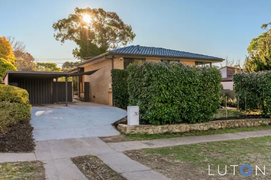 30 Namatjira Dr, Stirling, ACT, 2611