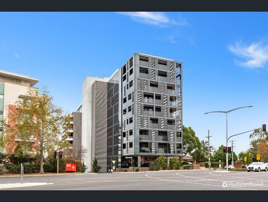 304/5 Sovereign Point Ct, Doncaster, Vic 3108