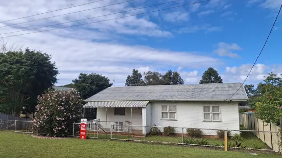 31 Curnow Street, Crows Nest, QLD, 4355