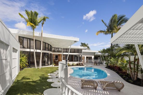 31 Savoy Drive, Broadbeach Waters, Qld 4218