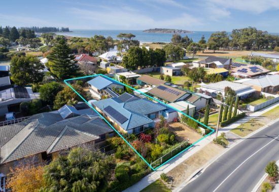 32 Harbour View Tce, Victor Harbor, SA 5211