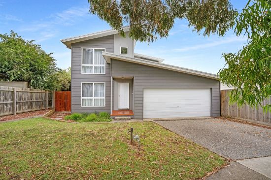 32 Norman Drive, Cowes, Vic 3922