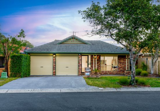 33 Augusta Crescent, Forest Lake, Qld 4078