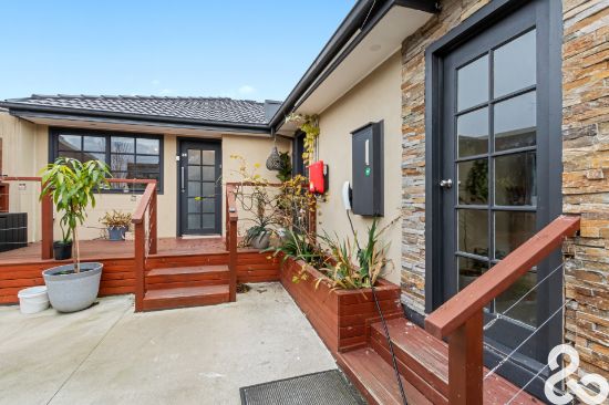 33 Buckmaster Drive, Mill Park, Vic 3082