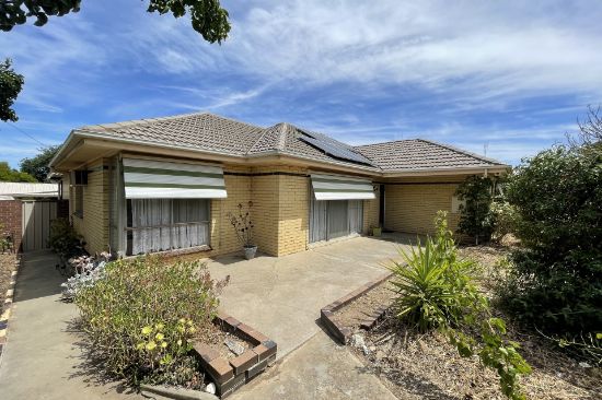33 Burrowes Street, Golden Square, Vic 3555