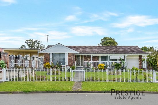 33 The Grandstand Street, St Clair, NSW 2759