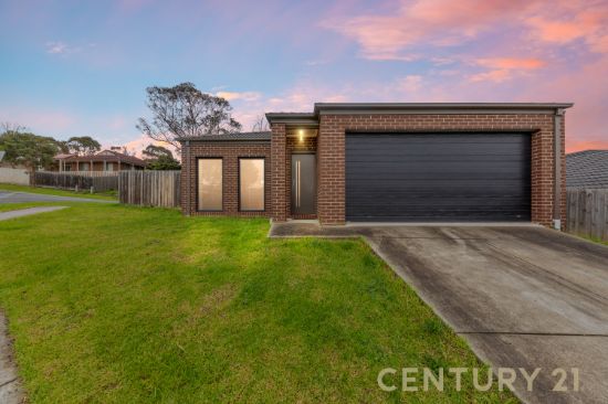 33 Thwaites Road, Pakenham, Vic 3810