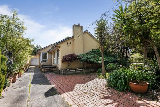 34 Doncaster East Road, Mitcham, Vic 3132