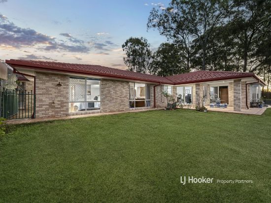 34 Eastwood Drive, Mansfield, Qld 4122