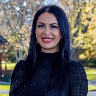 Jaharn  Torok - Real Estate Agent
