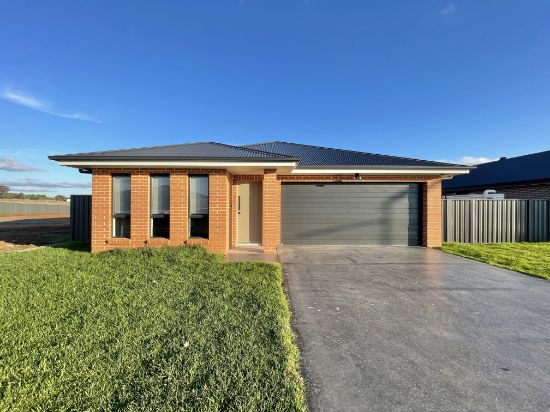 35 Federation Boulevard, Forbes, NSW 2871