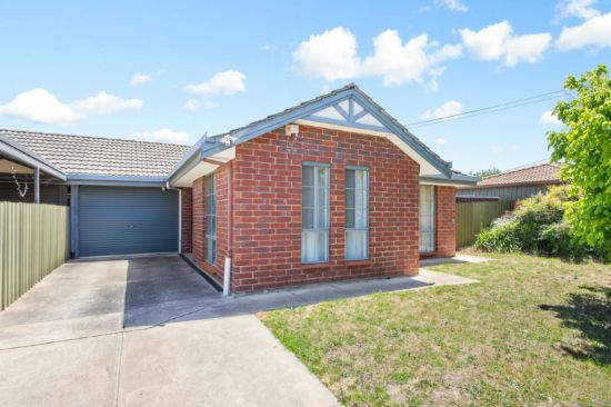 35 Hawkins Avenue, Hillcrest, SA 5086