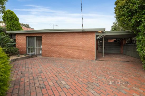35 Victor Crescent, Forest Hill, Vic 3131