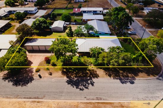 38 Oxford Street, Charters Towers City, Qld 4820