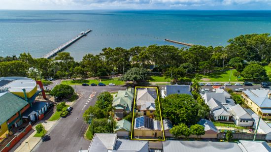 38 Park Parade, Shorncliffe, Qld 4017