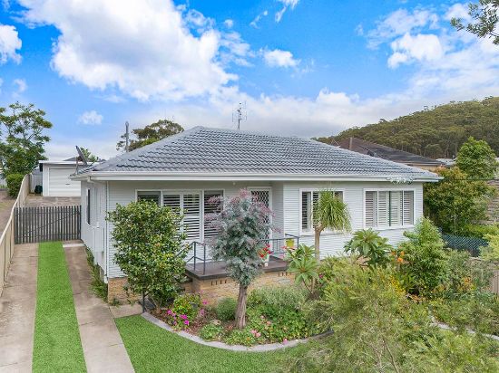 38 Sandra Street, Fennell Bay, NSW 2283