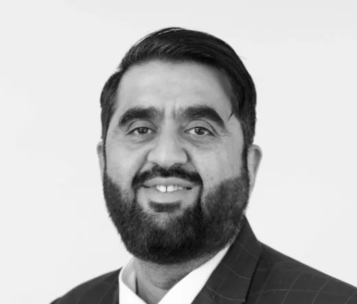Dinesh Khurana - Real Estate Agent at One Agency - Ballarat