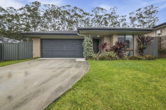 39 Admiralty Drive, Safety Beach, NSW 2456