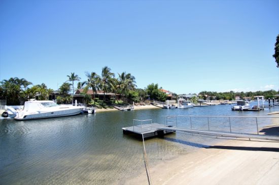 39 Camelot Court, Hollywell, Qld 4216