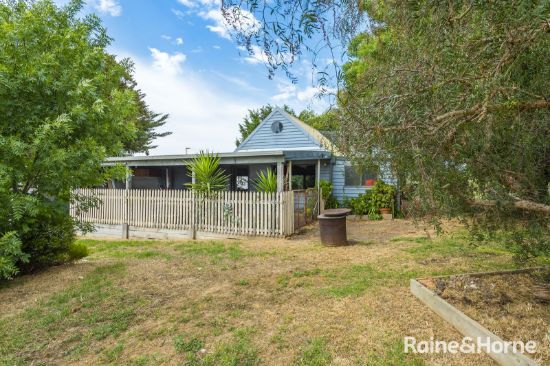 39 Clarke Street, Redesdale, Vic 3444