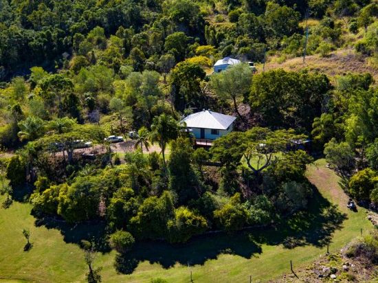 390 Spring Valley Road, West Stowe, Qld 4680