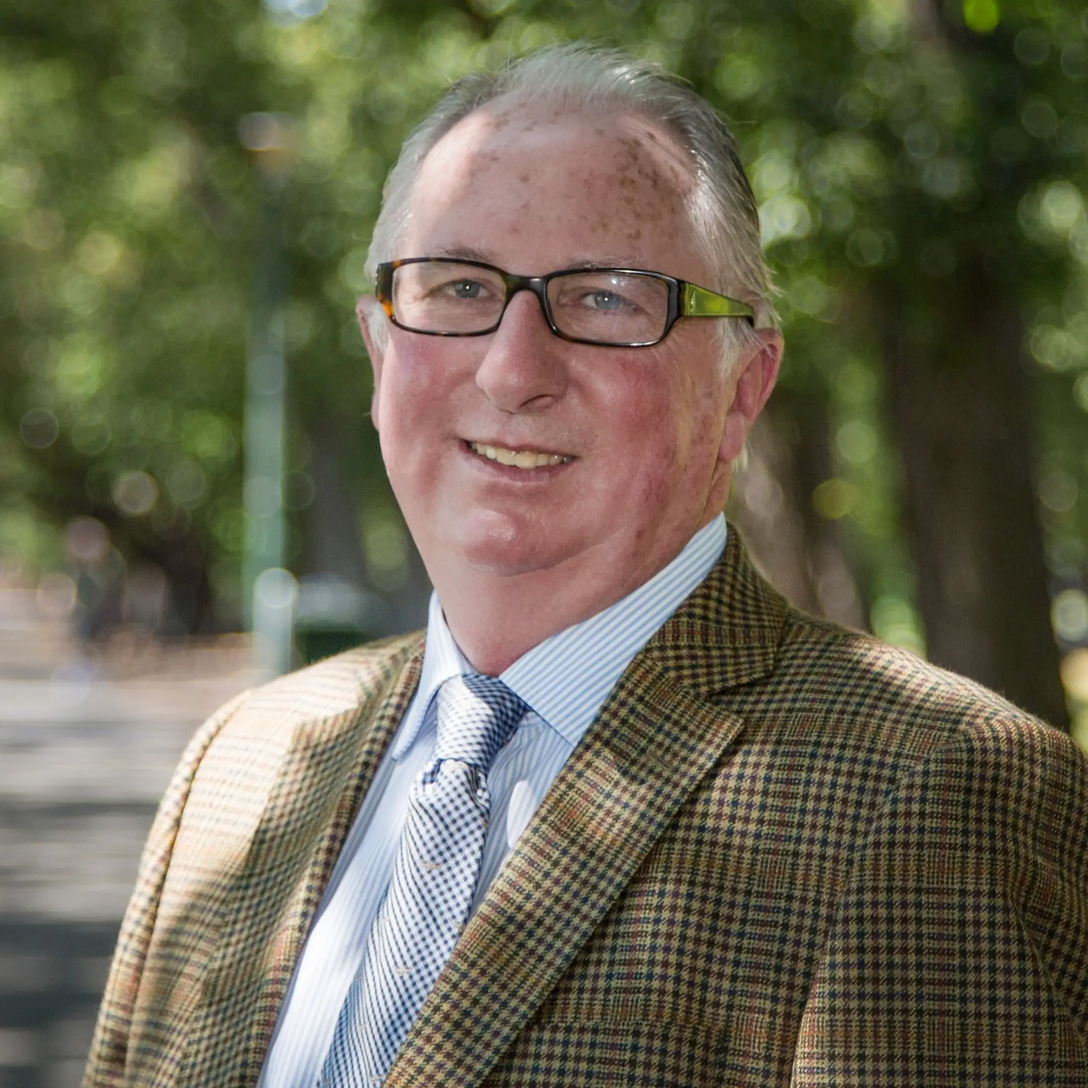 Robert Hill - Real Estate Agent