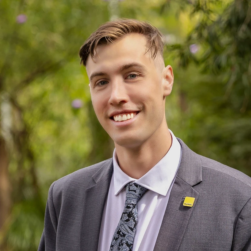 James Woof - Real Estate Agent