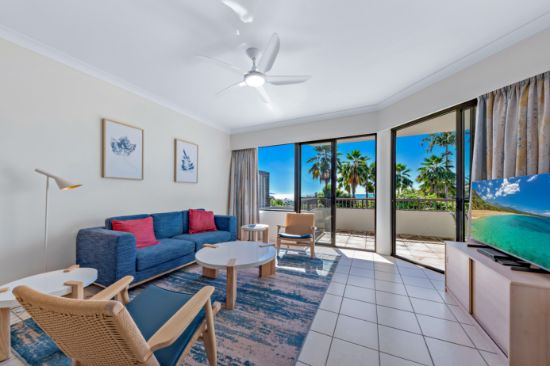 4/4 Golden Orchid Drive, Airlie Beach, Qld 4802