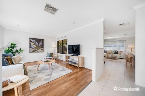 4/6 Kea Court, Ellenbrook, WA 6069