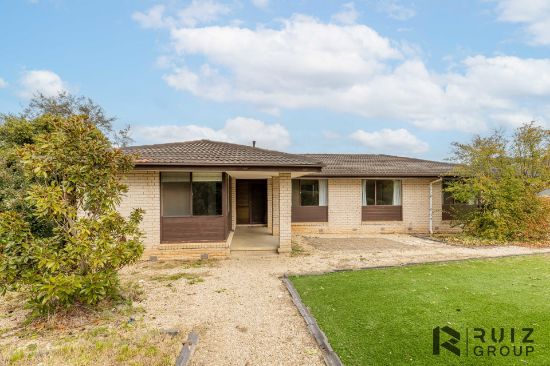 4 Alfred Hill Drive, Melba, ACT 2615