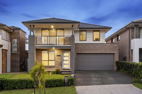 4 Canopus Parkway, Box Hill, NSW 2765