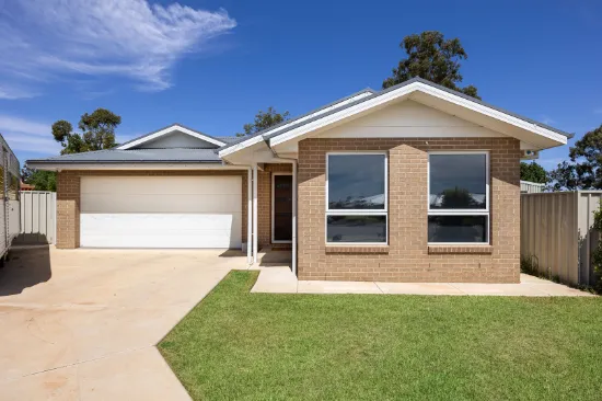 4 Couch Court, Turvey Park, NSW, 2650