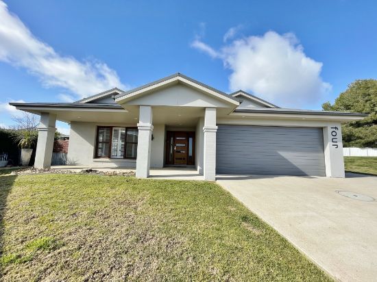 4 Gold Court, Young, NSW 2594