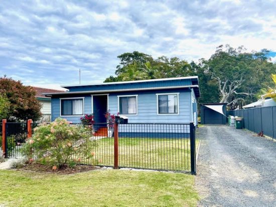 4 KerryLouise Avenue, Noraville, NSW 2263