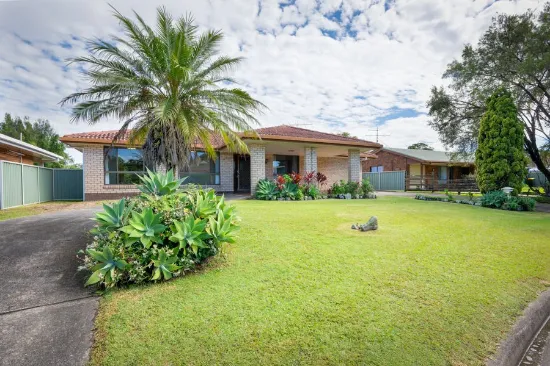 4 Kim Close, Woolgoolga, NSW, 2456