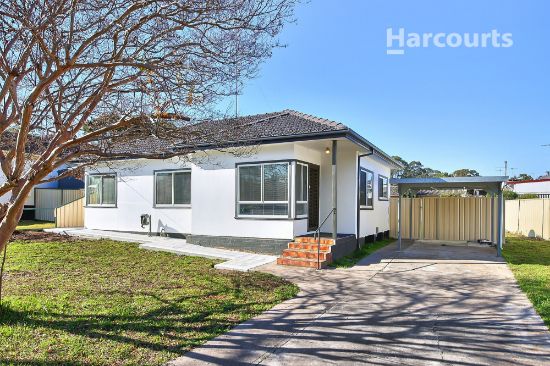 4 Phelps Crescent, Bradbury, NSW 2560