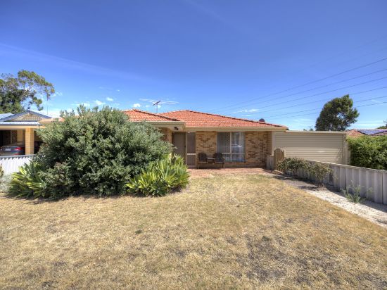 4 Reeves Place, Swan View, WA 6056