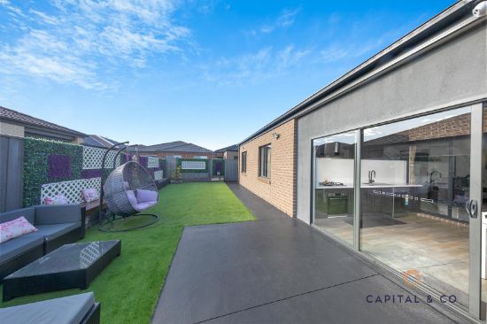 4 Revelstoke Street, Mickleham, Vic 3064