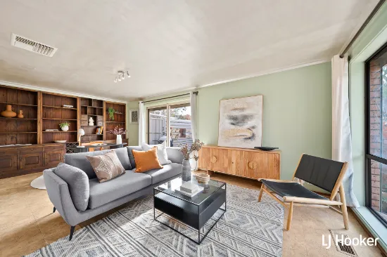 4 Summerville Crescent, Florey, ACT, 2615