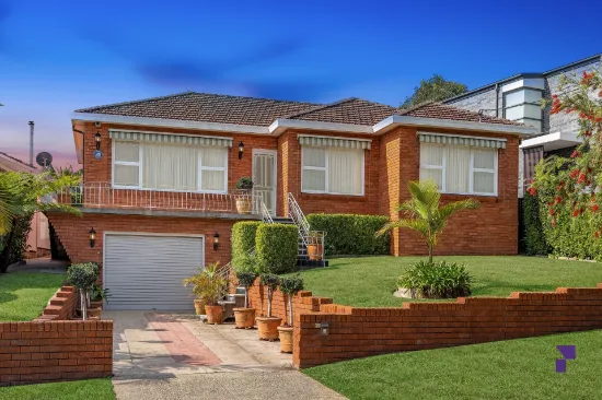 4 Suva Crescent, Greenacre, NSW, 2190