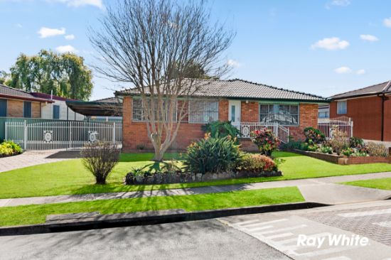 40 Medlow Drive, Quakers Hill, NSW 2763