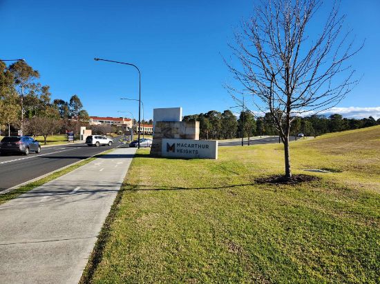 40 University Drive, Campbelltown, NSW 2560