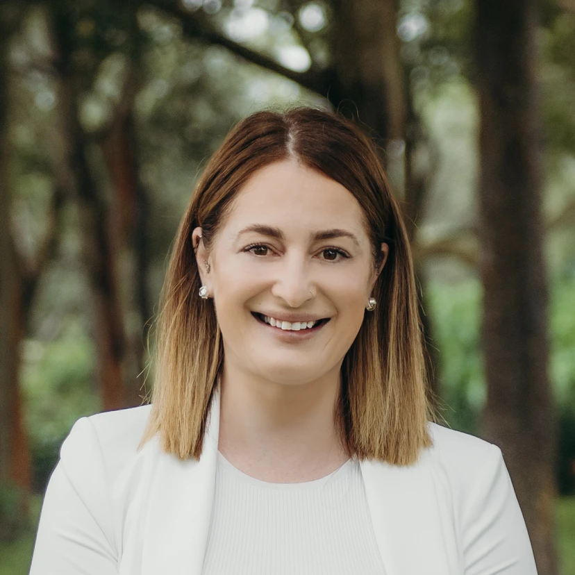 Tara Costello - Real Estate Agent