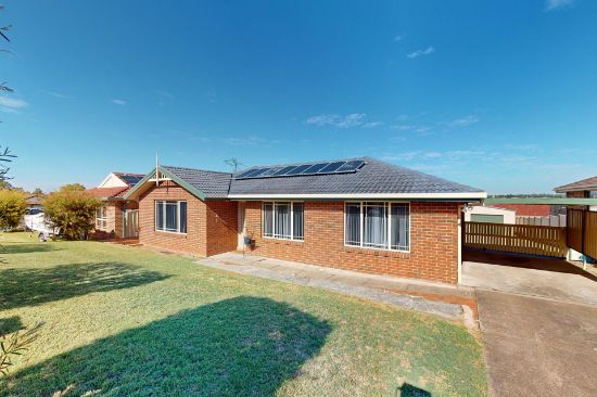 42 Denton Park Drive, Rutherford, NSW 2320