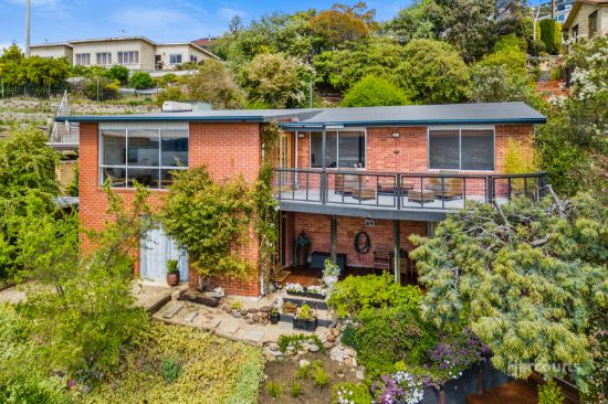 42 Knocklofty Terrace, West Hobart, Tas 7000