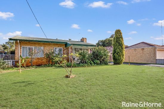 42 Parade Road, Withers, WA 6230