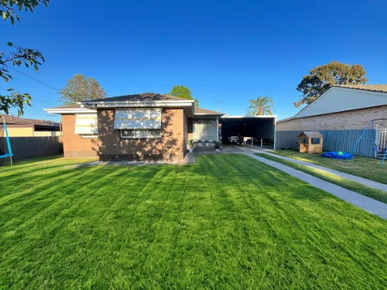 421W Ross Circuit, Lavington, NSW, 2641