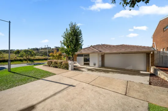 43 Digby Circuit, Crace, ACT, 2911